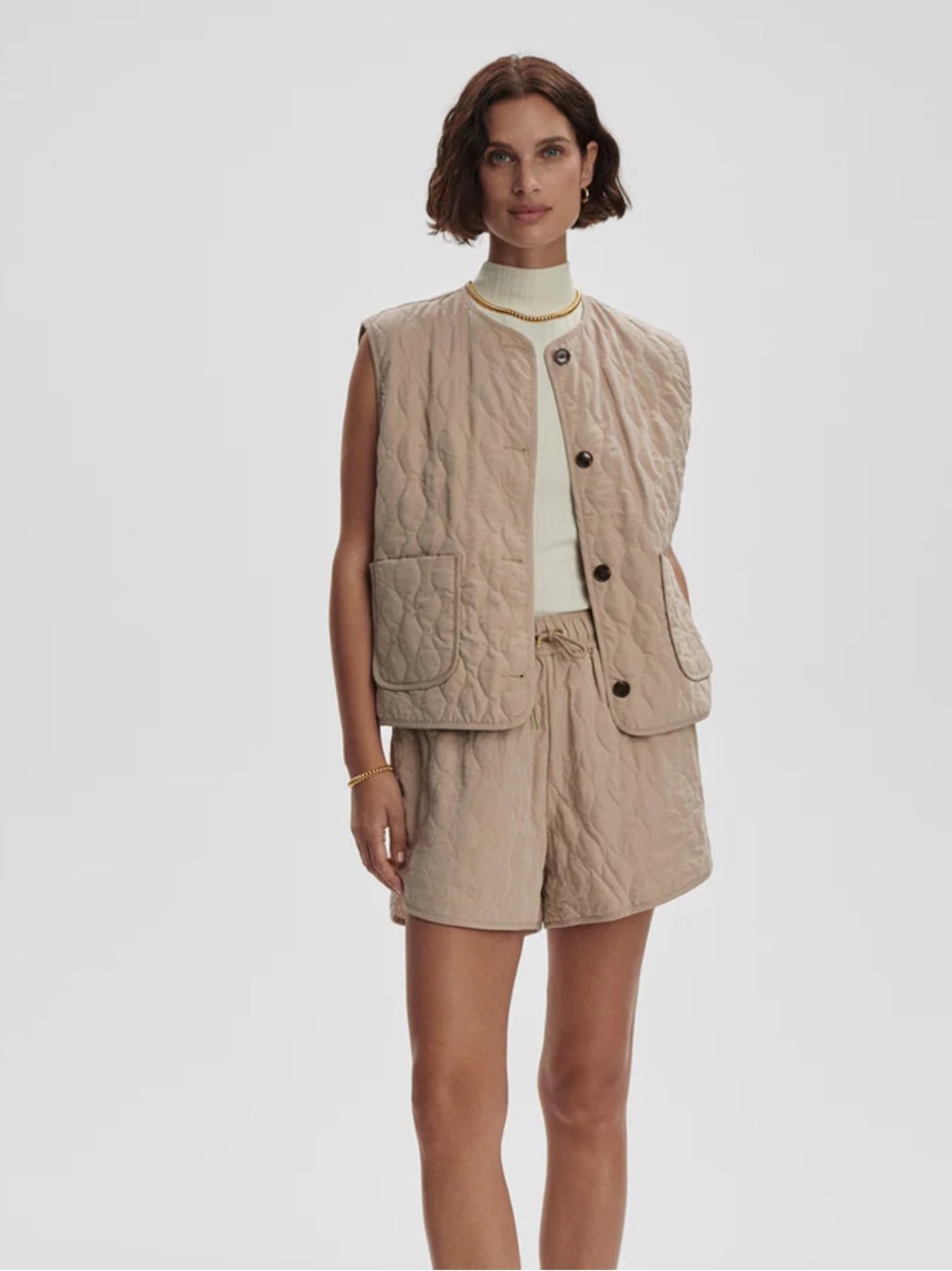Varley Karla Quilted Twill Vest Light Taupe Beige Cream Size M NWT